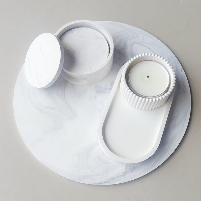 Flat round display tray - The Fragrant Nest 